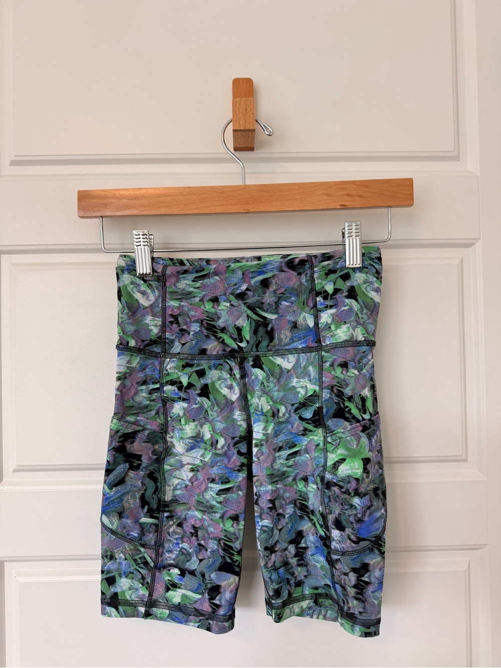 Lululemon floral print high-rise biker shorts in size 2